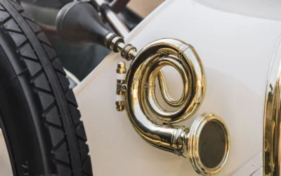 Historia klaksonów samochodowych od ręcznych trąbek do nowoczesnych sygnałów dźwiękowych